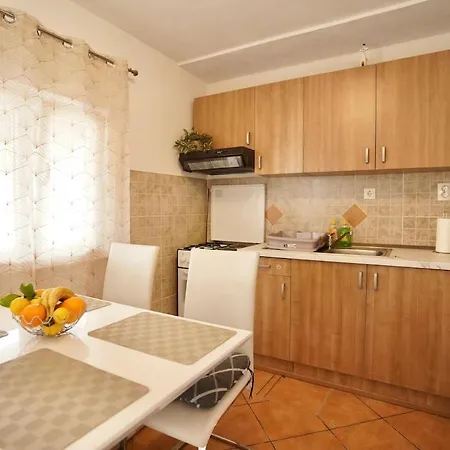 Mare Nostrum-apartment Just 40 Meters From The With Airconditioning And Free Parkingee Parking